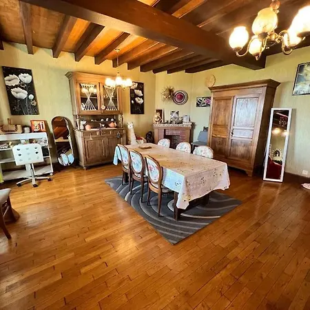 Lamalpapoche Holiday home Quezac (Cantal)